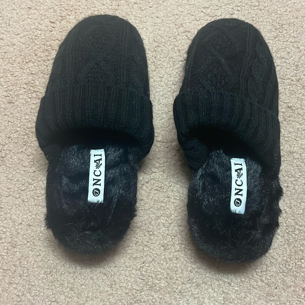 Winter knit slipper( size:37)